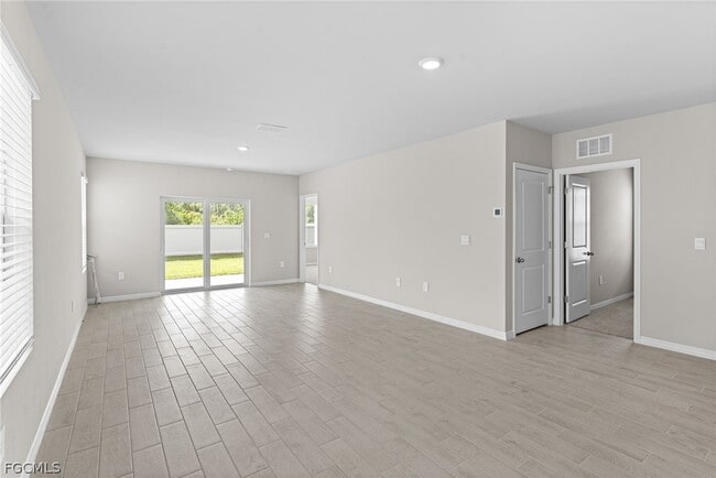 Building Photo - 1150 Brooklands Dr