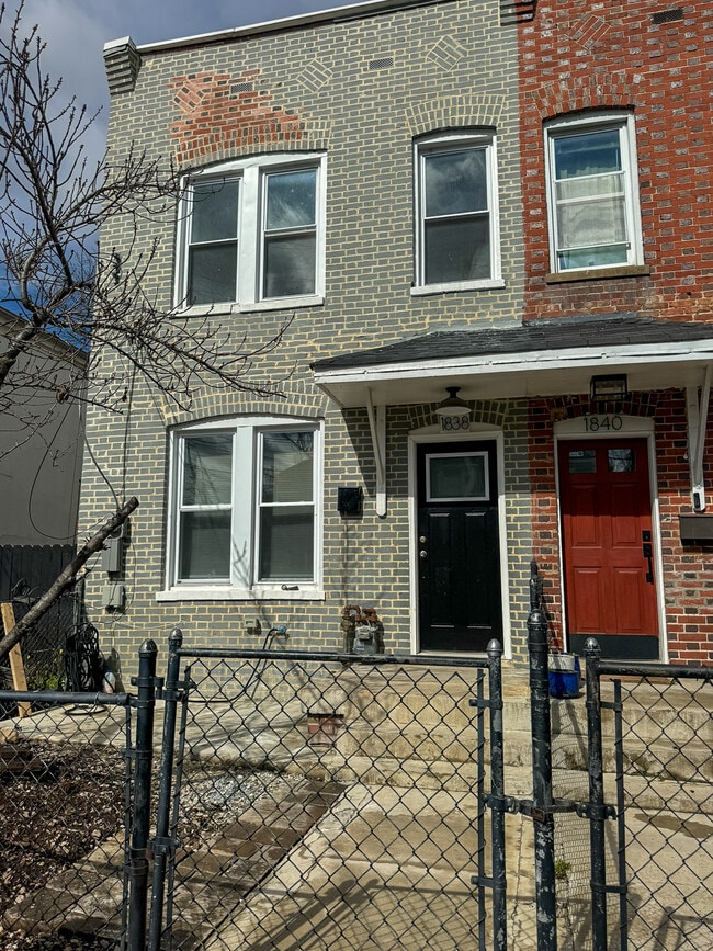 Building Photo - 1838 Capitol Ave NE