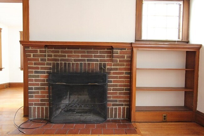 Building Photo - 97 Langdon St