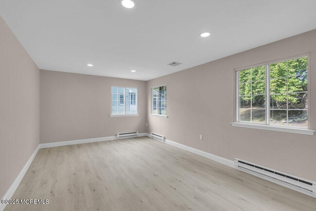 Building Photo - 9A Juniper Ln