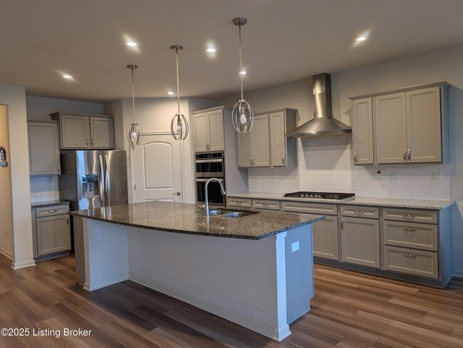 Building Photo - 2861 Hamilton Springs Dr