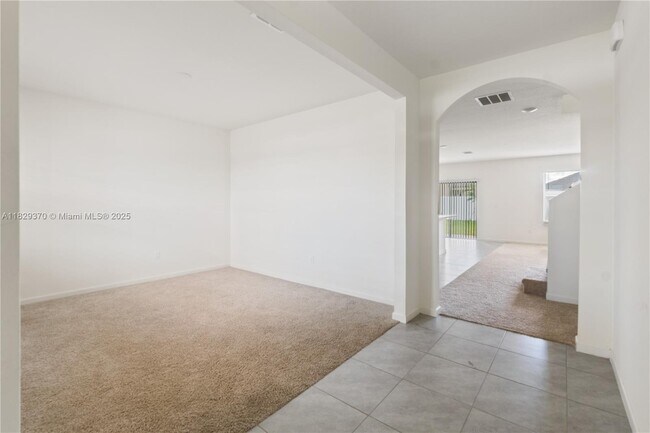 Building Photo - 5305 Fantasy Dr