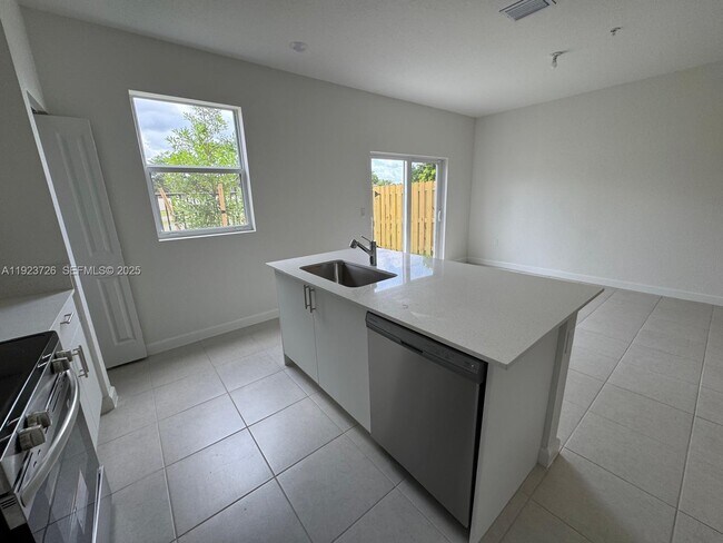 Building Photo - 18406 SW 2nd St