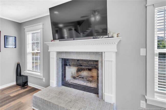 Building Photo - 6545 Ryefield Dr