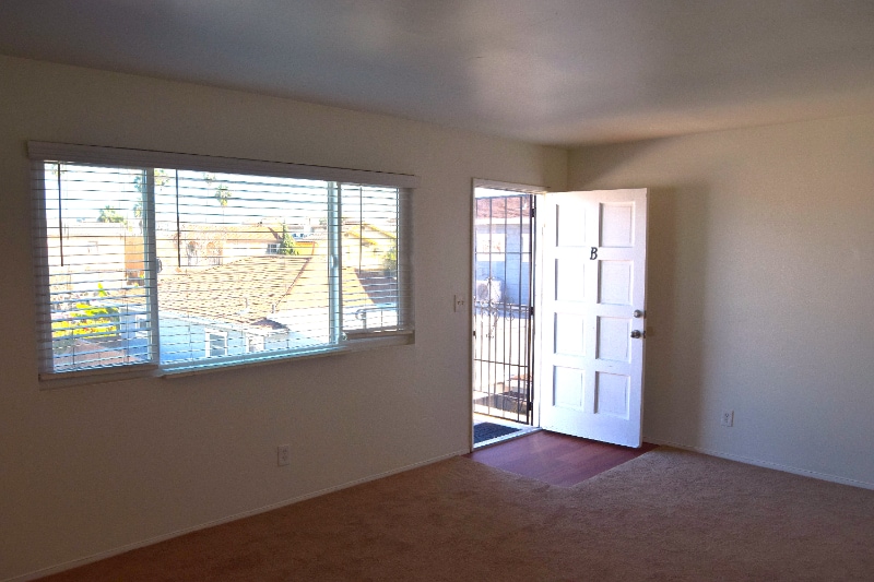 Building Photo - 4566 Utah St