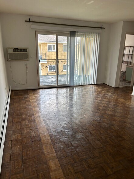 Building Photo - 29158 Longview Ave