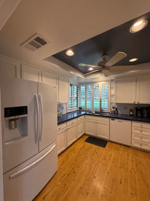 Building Photo - 14 La Ronda Dr