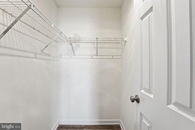 Building Photo - 15536 Horseshoe Ln