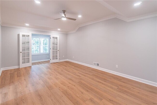 Building Photo - 27 S Riversong Ln