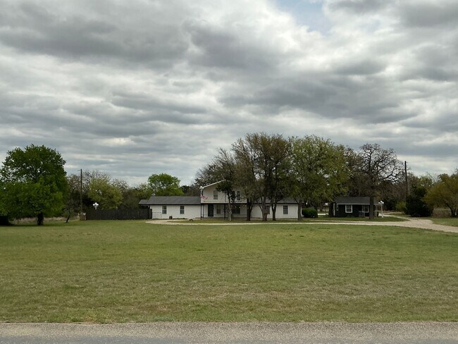 Building Photo - COMING SOON 4/2 with Acreage & BONUS SPACE