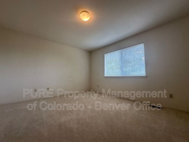 Building Photo - 9705 W Powers Cir