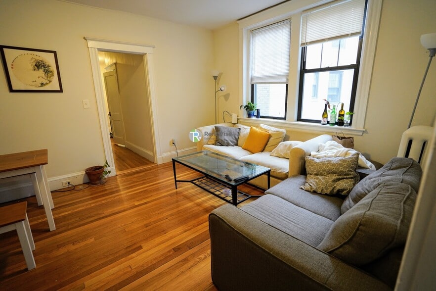 Building Photo - 294 Harvard St