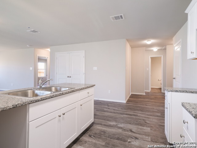 Building Photo - 2852 Rosefinch-
