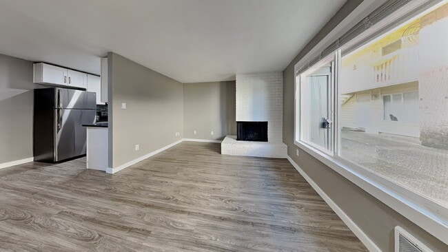 Building Photo - 1105 S Woodlawn St