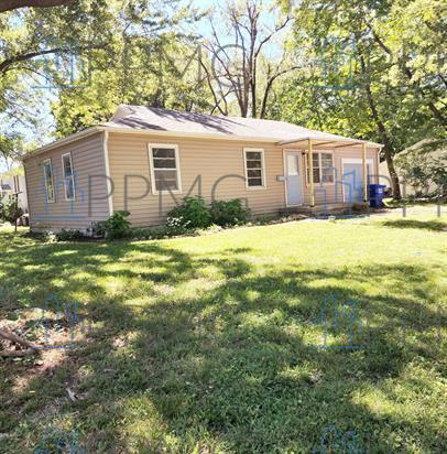 Primary Photo - 2503 N Woodlawn Dr