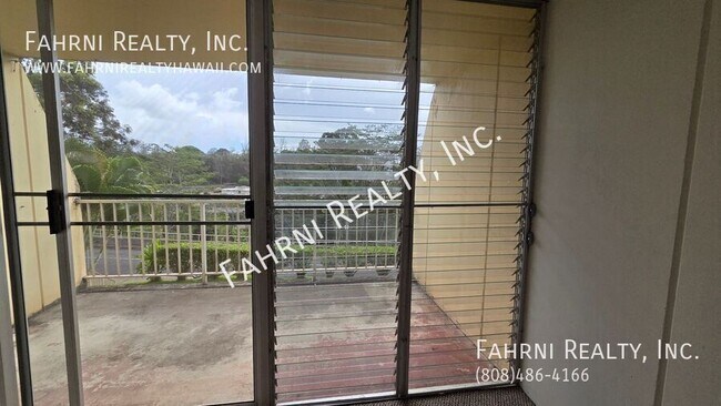 Building Photo - 95-2052 Waikalani Place B-207-