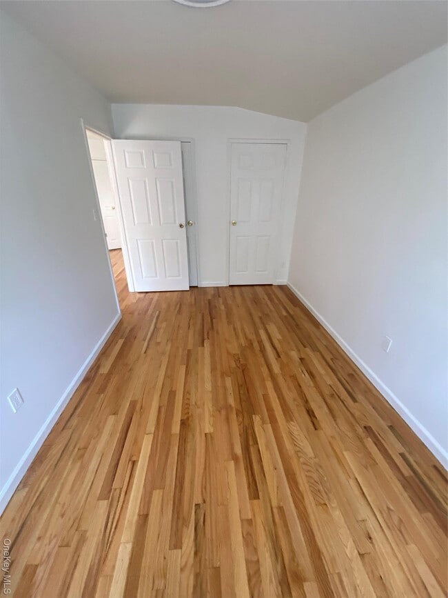 Building Photo - 92-29 53rd Ave