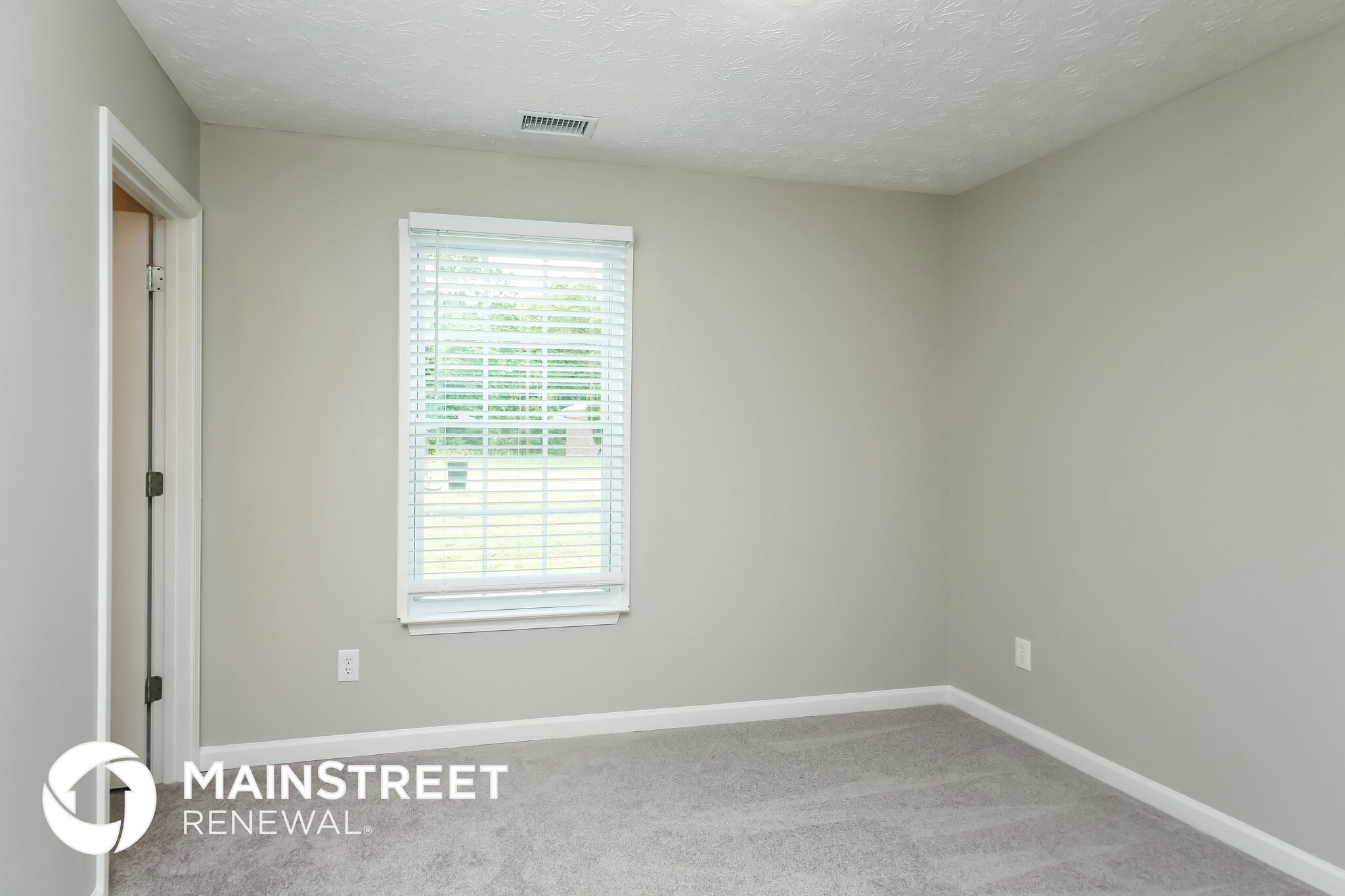 Building Photo - 536 Dove Way