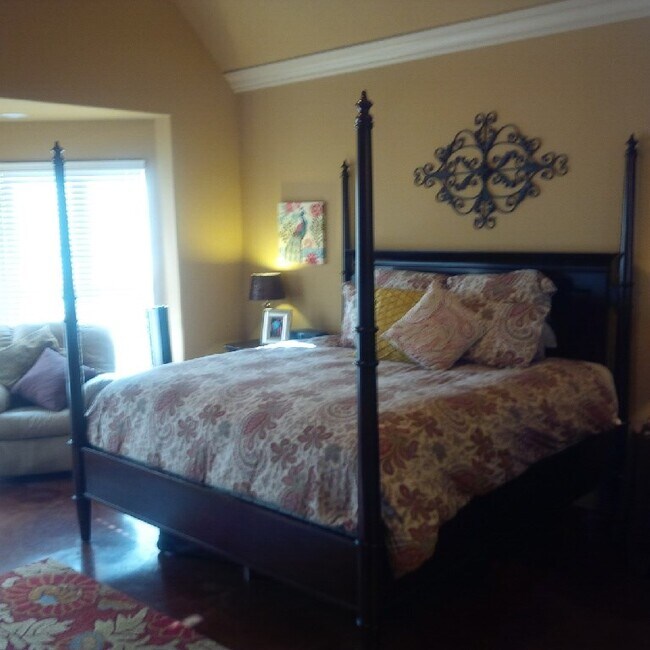 Building Photo - 3677 Hearthstone Dr