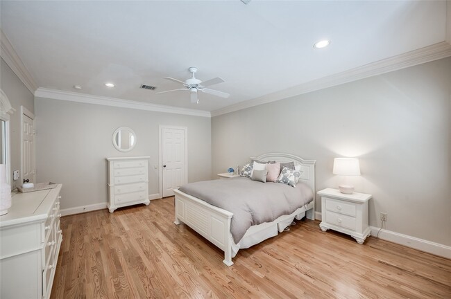 Building Photo - 3511 Yupon St