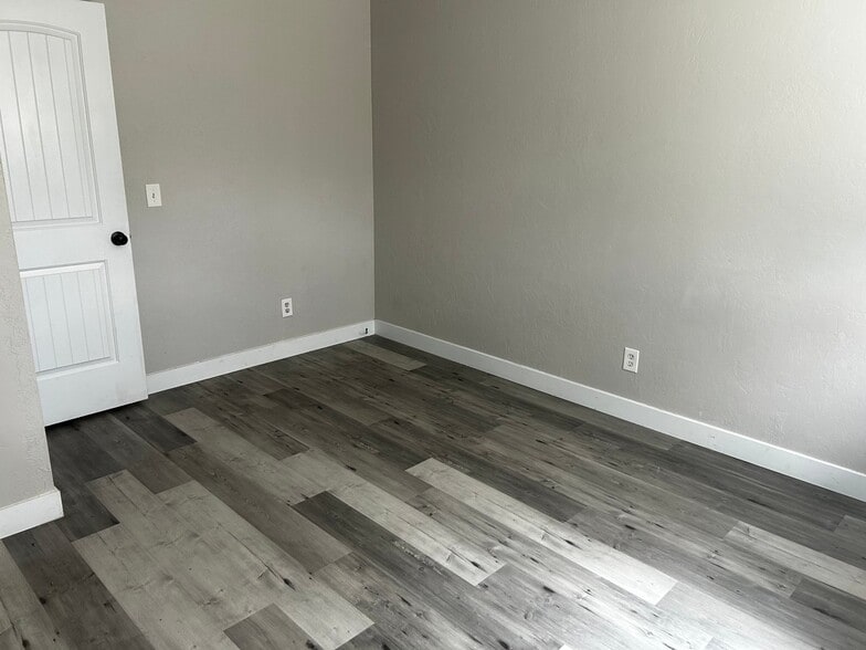 Building Photo - 3679 S 2200 W
