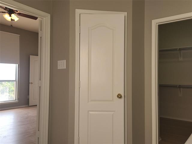 Building Photo - 11203 Newberry Dr