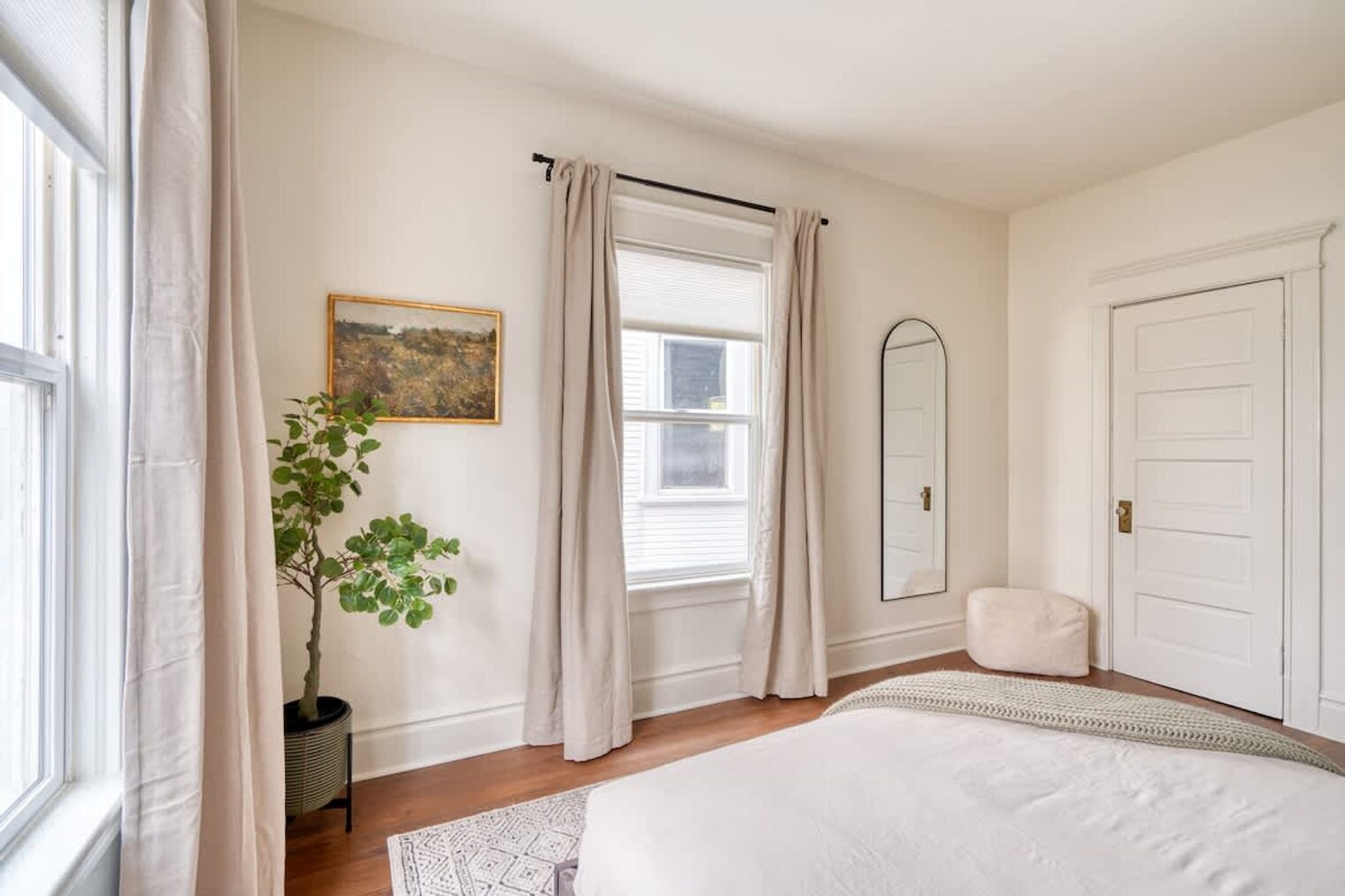 Building Photo - 1036 SE 12th Ave