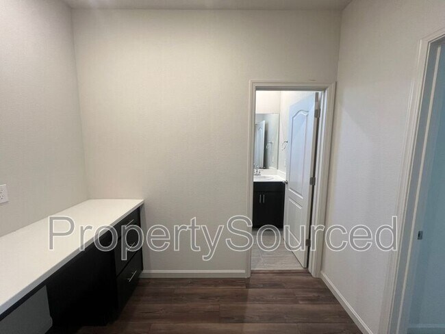 Building Photo - 2957 Mokelumne Ct