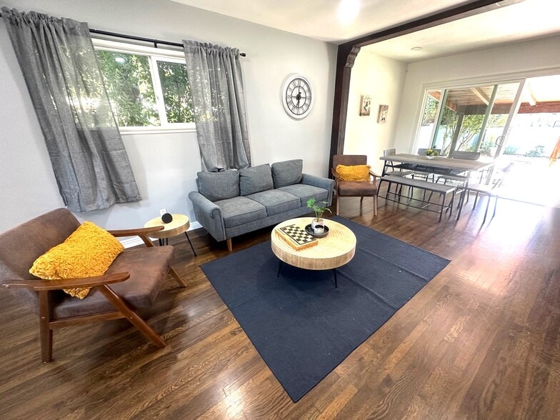 Building Photo - 15732 Covello St