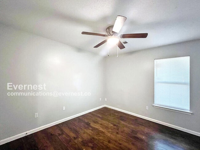 Building Photo - 4581 Fontaine Pl