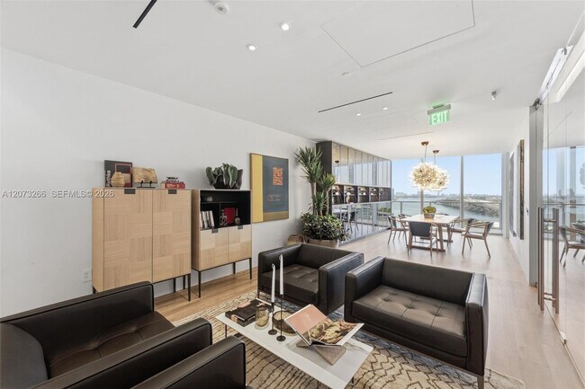 Building Photo - 1400 Biscayne Blvd