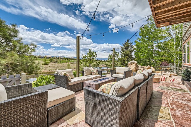 Building Photo - Luxury Living with Front Range Views, Hot ...