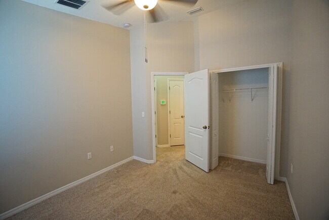 Building Photo - Townhouse in Eagle Palm in Riverview