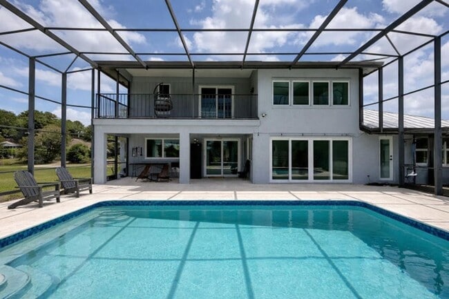 Building Photo - 149 Ponce De Leon St