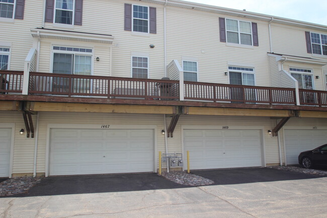 Building Photo - 1469 Sedgewood Ct