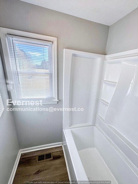 Building Photo - 807 Mountain Creek Church Rd NW