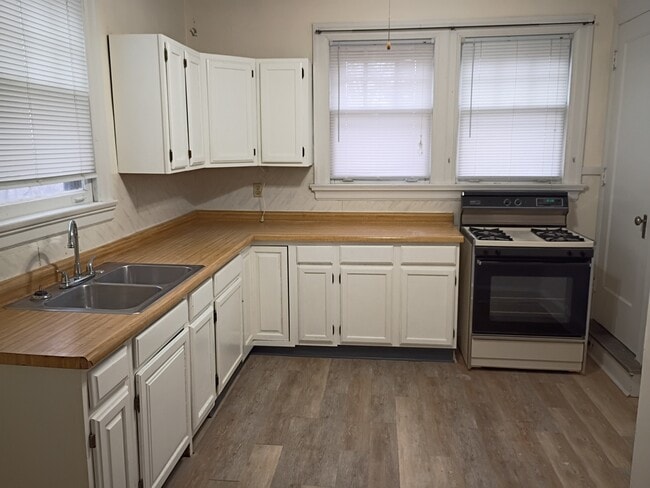 Building Photo - 777 20th Ave