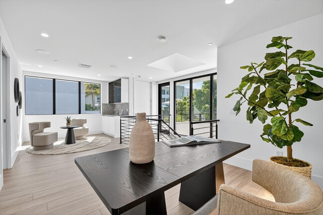 Building Photo - 204 Osceola Park Ln