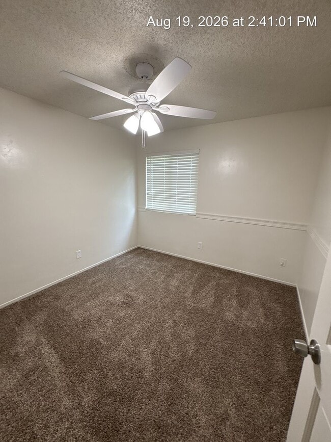 Building Photo - 804 Monarch Cir