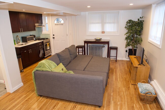 Living Area/Kitchen - 695 E 38th St