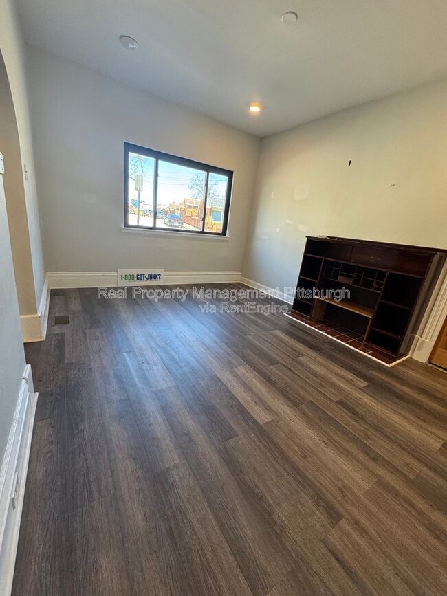 Building Photo - 1825 Rialto St