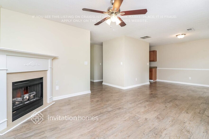 Building Photo - 715 Carlton Pointe Way
