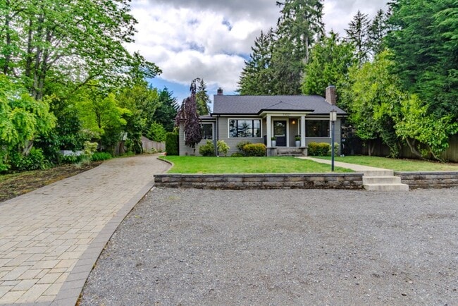 Building Photo - 4Bd/2.75Ba Seattle House