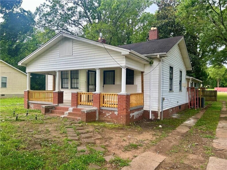 Building Photo - 6 E 19th St
