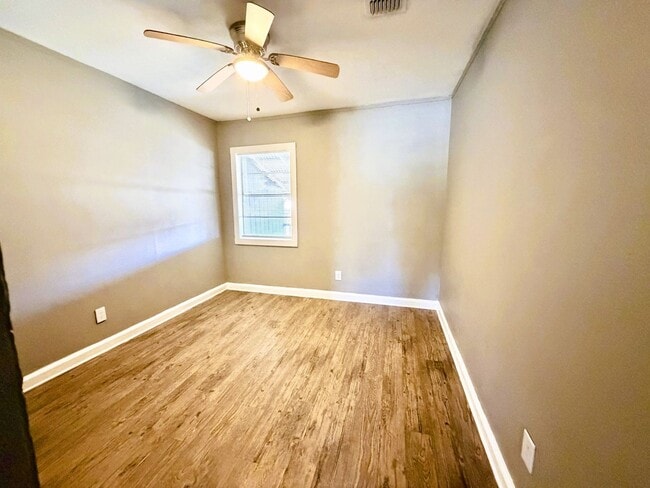 Building Photo - Beautiful 3-Bed Home in Schertz!