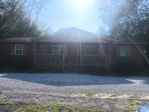 Building Photo - 2722 W Green St