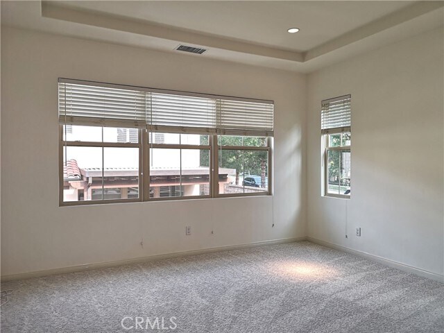 Building Photo - 27 Larkfield
