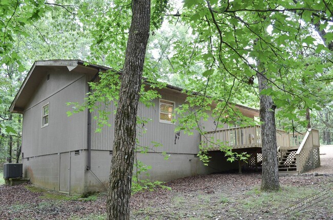 Building Photo - 2 Bedroom, 2 Bath Home Near the Glazypeau Gate