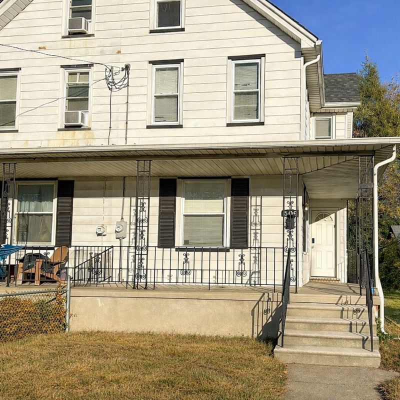 Private House - 509 Orchard Ave