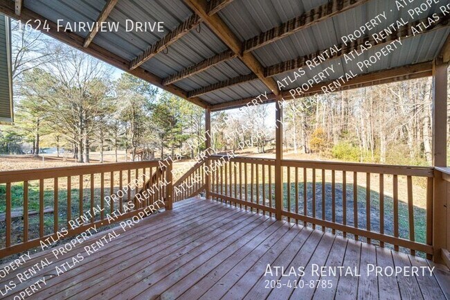 Building Photo - 1624 Fairview Dr